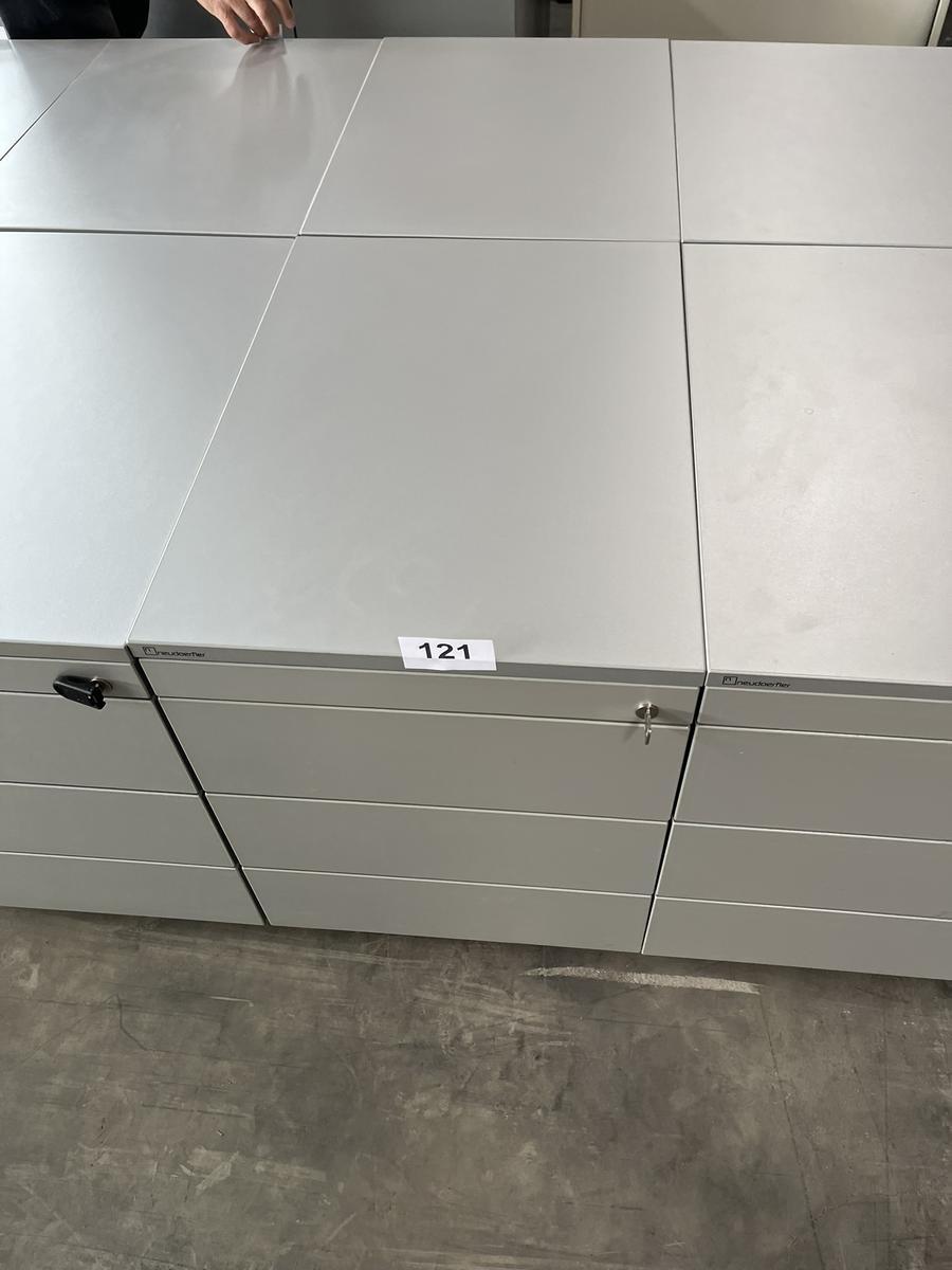 Neudörfler Rollcontainer?d=2025-06-22 18:59:33