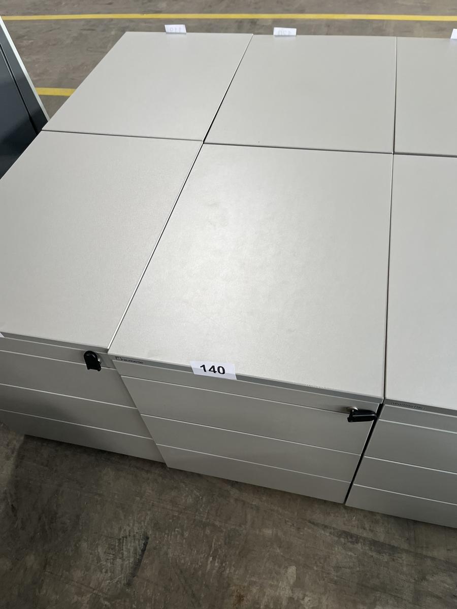 Neudörfler Rollcontainer?d=2025-06-22 19:05:24