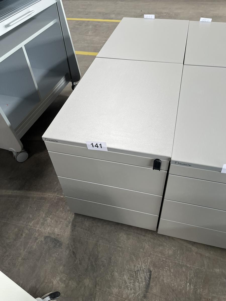 Neudörfler Rollcontainer?d=2025-06-22 19:05:25