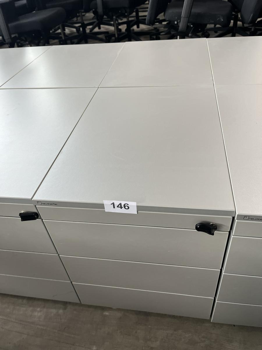 Neudörfler Rollcontainer?d=2025-06-22 19:06:32