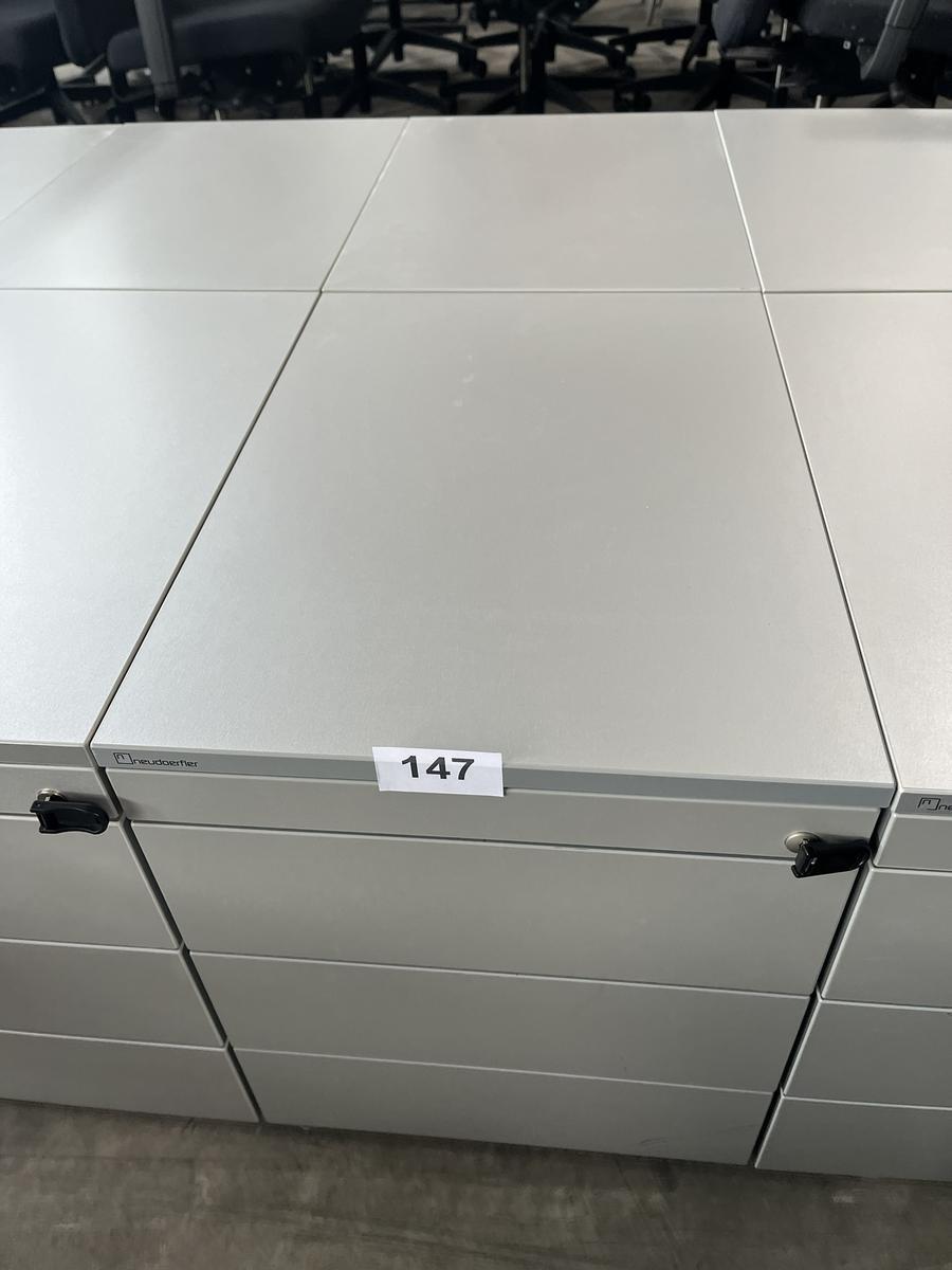 Neudörfler Rollcontainer?d=2025-06-22 19:06:32