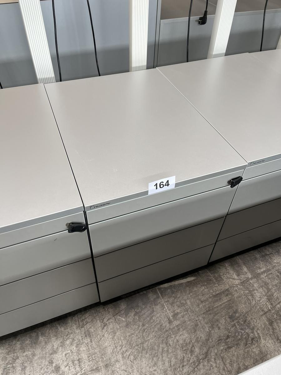Neudörfler Rollcontainer?d=2025-06-22 19:01:56