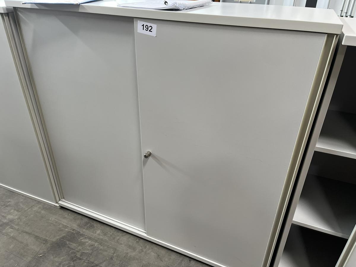 Neudörfler Aktenschrank?d=2025-06-22 18:50:47