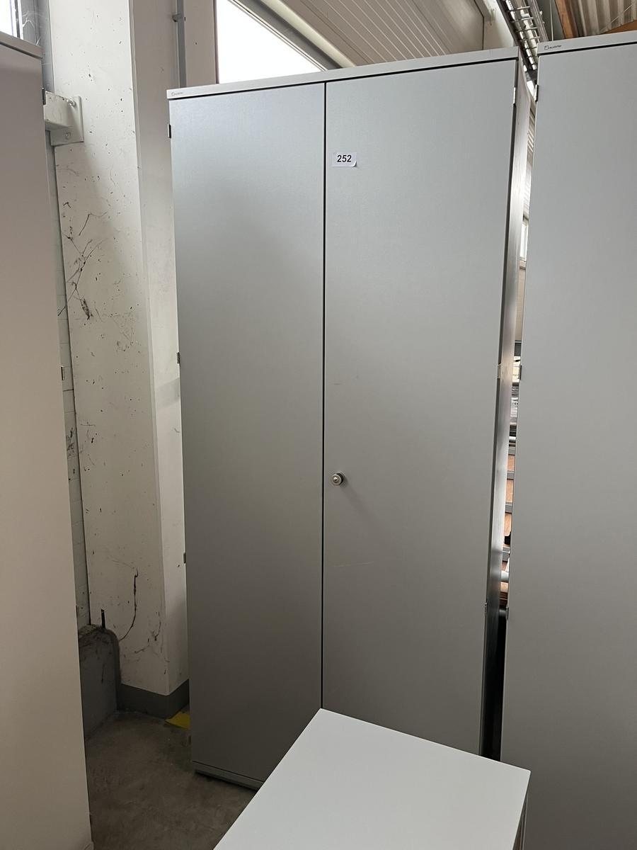 Neudörfler Aktenschrank?d=2025-06-22 18:55:16