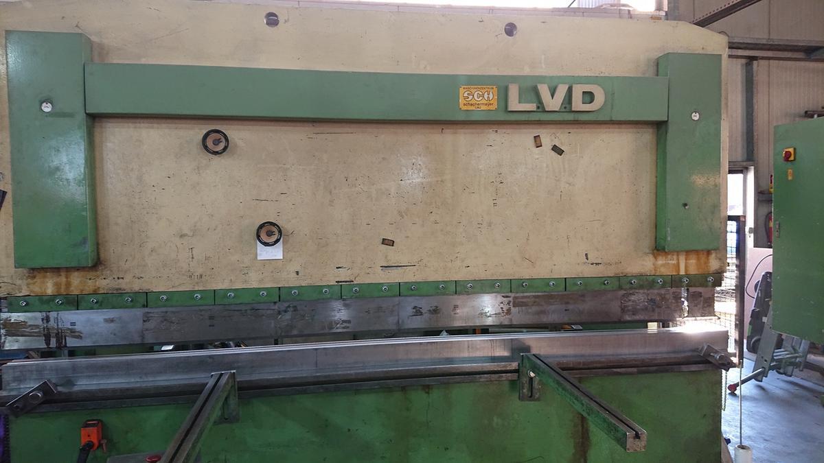 Abkantpresse LVD 100 t  3.050 mm, Baujahr 1986?d=2025-06-28 07:32:41