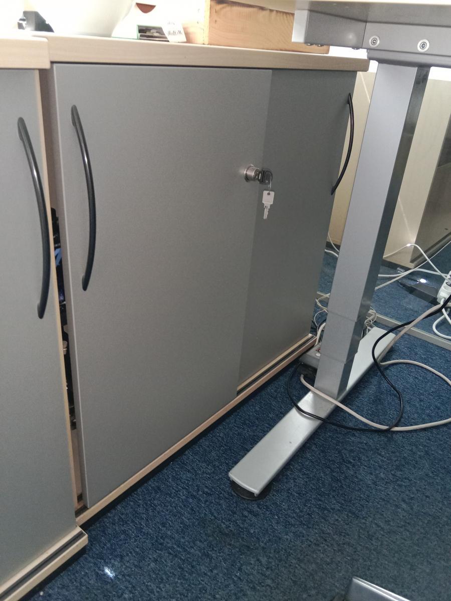 Aktenschrank ca. 80/42/75 cm?d=2025-06-29 11:56:45