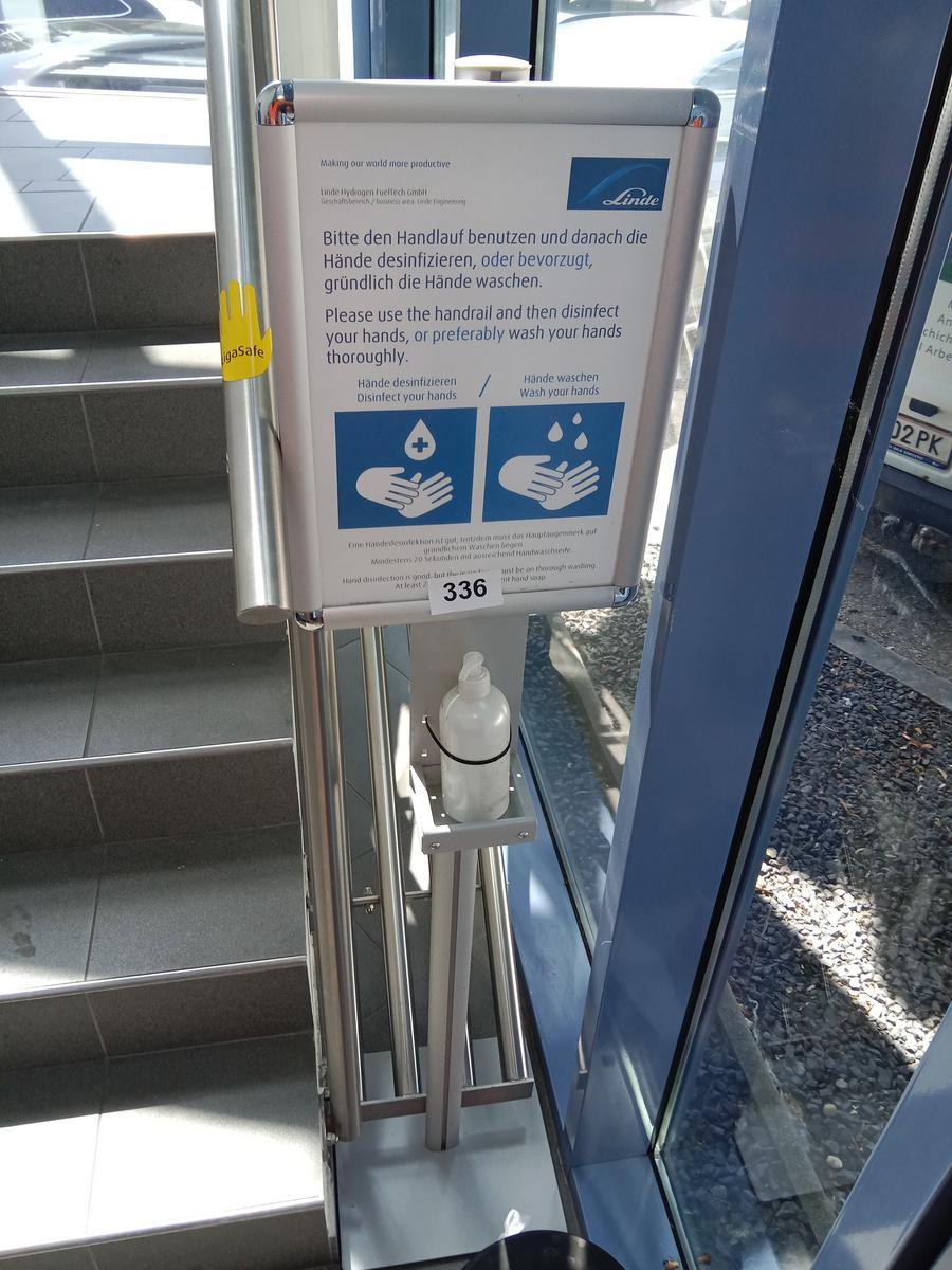 Desinfektionsständer?d=2025-06-29 16:17:48