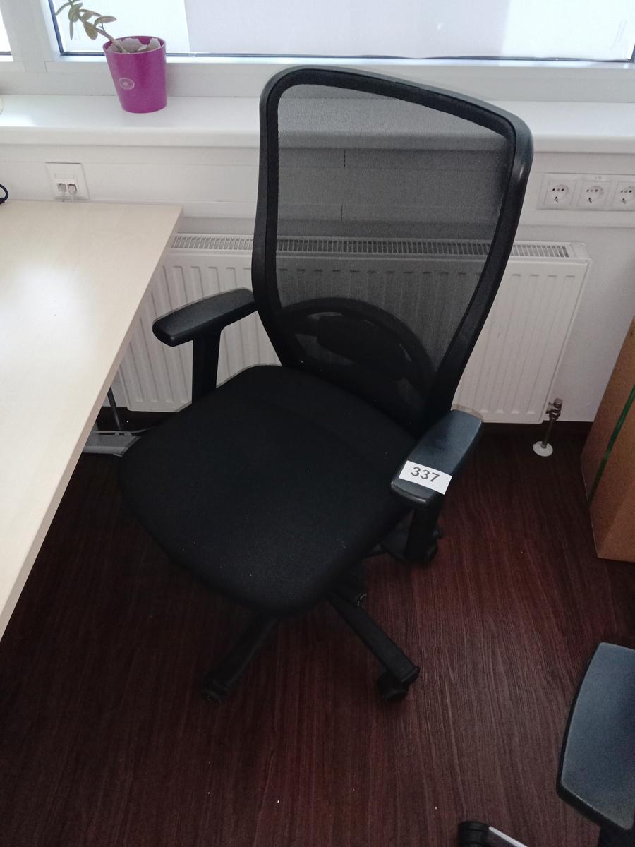 Bürodrehstuhl?d=2025-06-29 16:35:12
