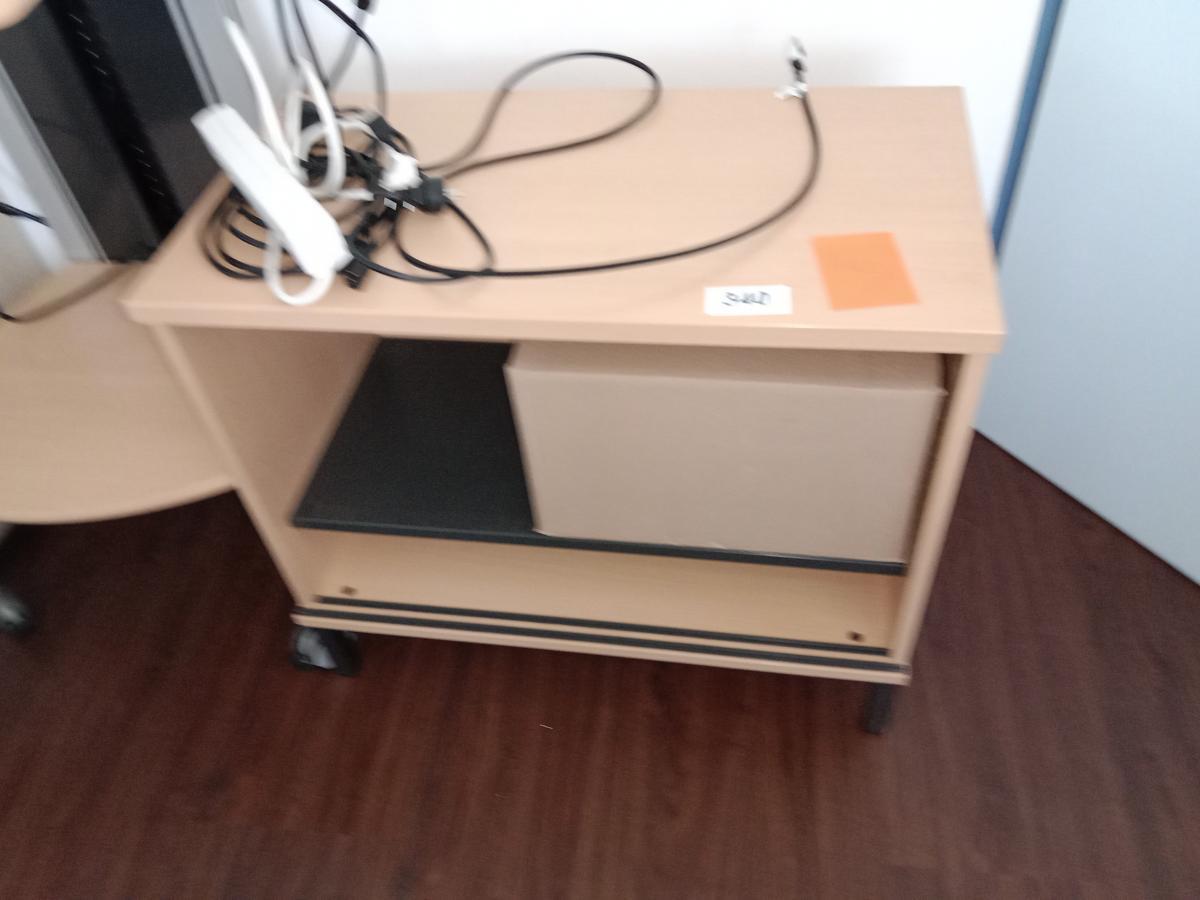Aktenschrank ca.80/40/74 cm?d=2025-06-29 16:28:59