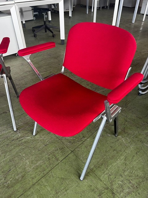 49 Stück SEMINAR - BESTRECHUNGSSTÜHLE STAPELBAR?d=2025-07-01 08:52:04