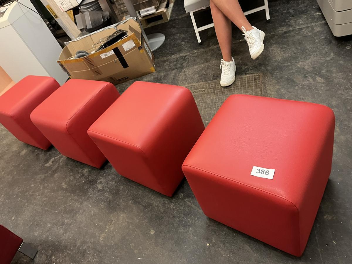 4teiliges Hocker-Set?d=2025-07-06 08:47:16