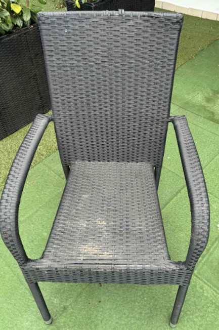 4 Stk. Rattan Stühle?d=2025-07-06 09:00:58