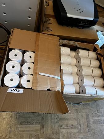 2 Karton mit Tischrechnerrollen