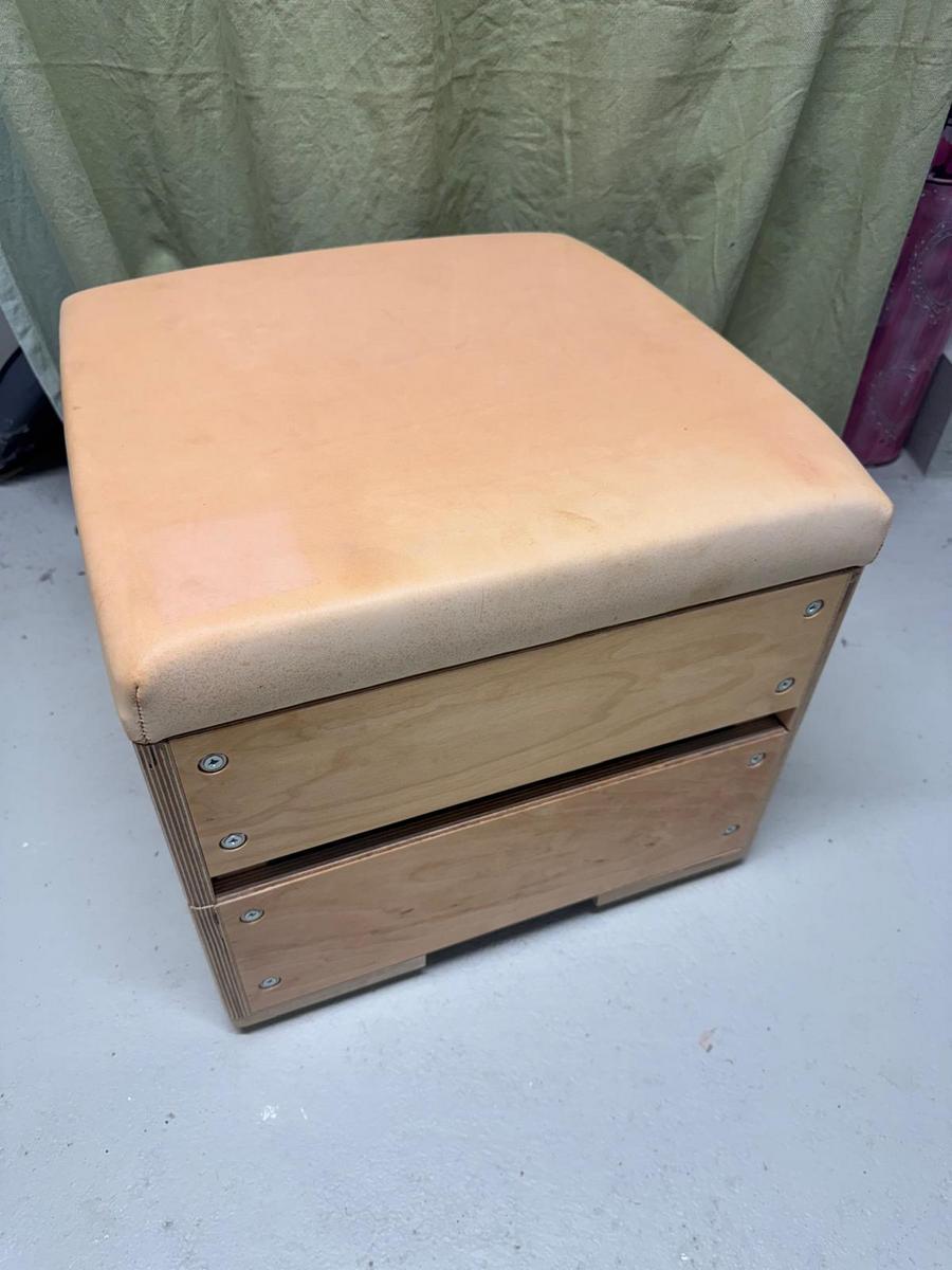 Kleinsprungkasten mit Deckel  450x450mm, Höhe 400mm?d=2025-07-15 07:03:47
