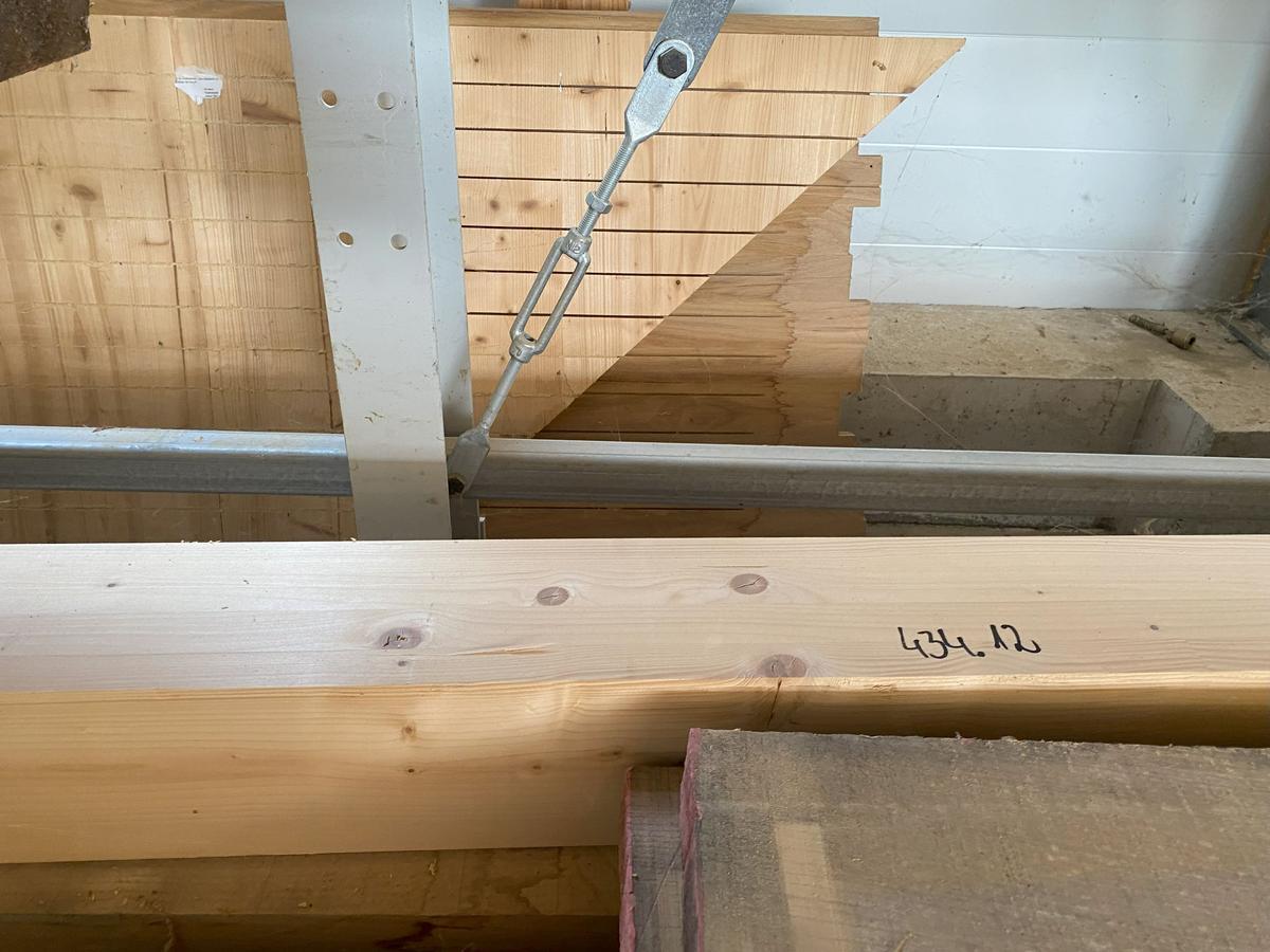 Regalinhalt: 1 Leimbinder 15/15 cm 300 cm?d=2025-08-11 11:08:54