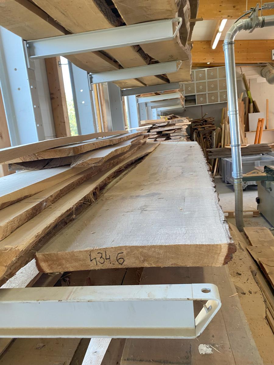Regalinhalt: 1 Stk.Eichenholz 300 cm / 50er?d=2025-08-11 11:08:50
