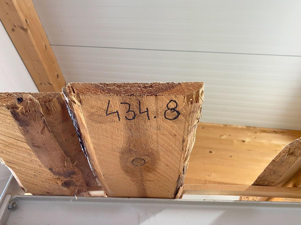 Regalinhalt: 7 Stk. Zirbenhölzer 300 cm - 30er?d=2025-08-11 11:11:17