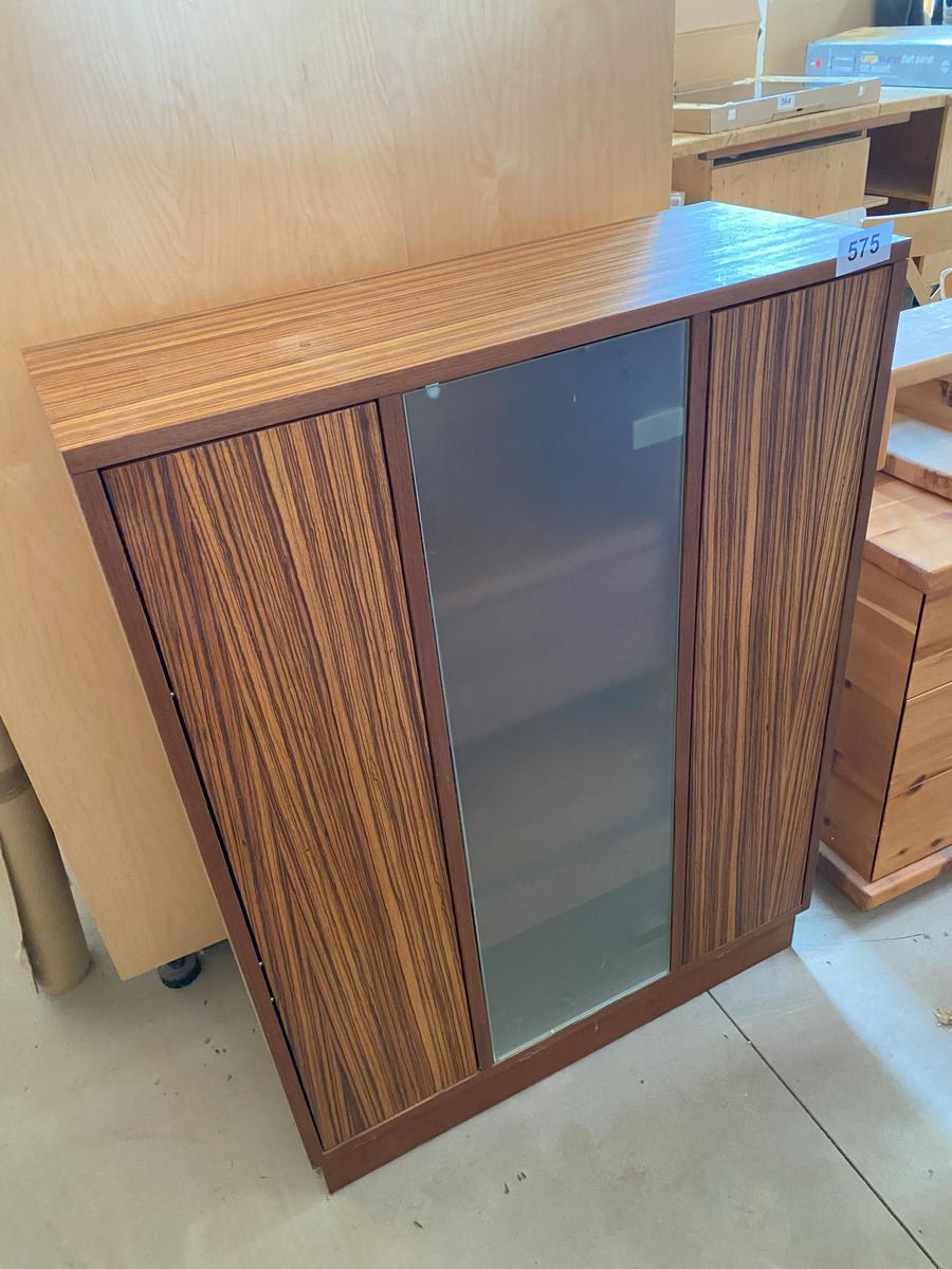 Schrank 84 x 32 x 110 cm?d=2025-08-11 17:59:35