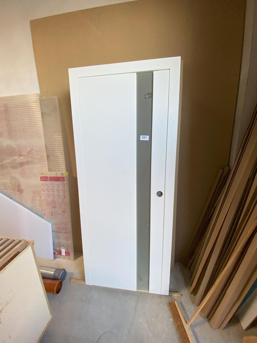 Zarge mit Türe 88 x 34 x 209 cm?d=2025-08-11 17:55:21
