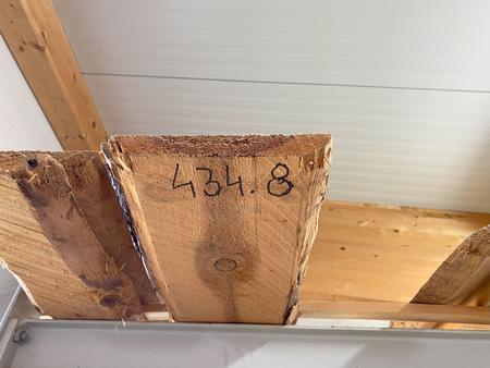 Regalinhalt: 7 Stk. Zirbenhölzer 300 cm - 30er Regalinhalt: 7 Stk. Zirbenhölzer 300 cm - 30er