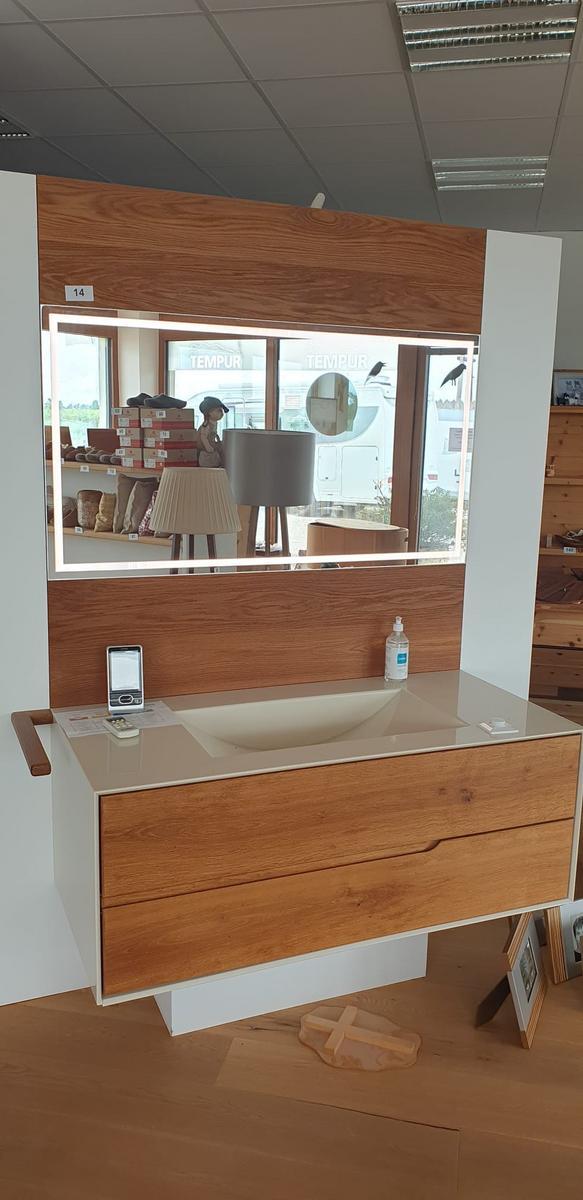 Designer Waschtischverbau 130 x 62  x 50 cm mit Spiegelmodul beleuchtet mit Lichtwechsel?d=2025-08-11 11:07:09