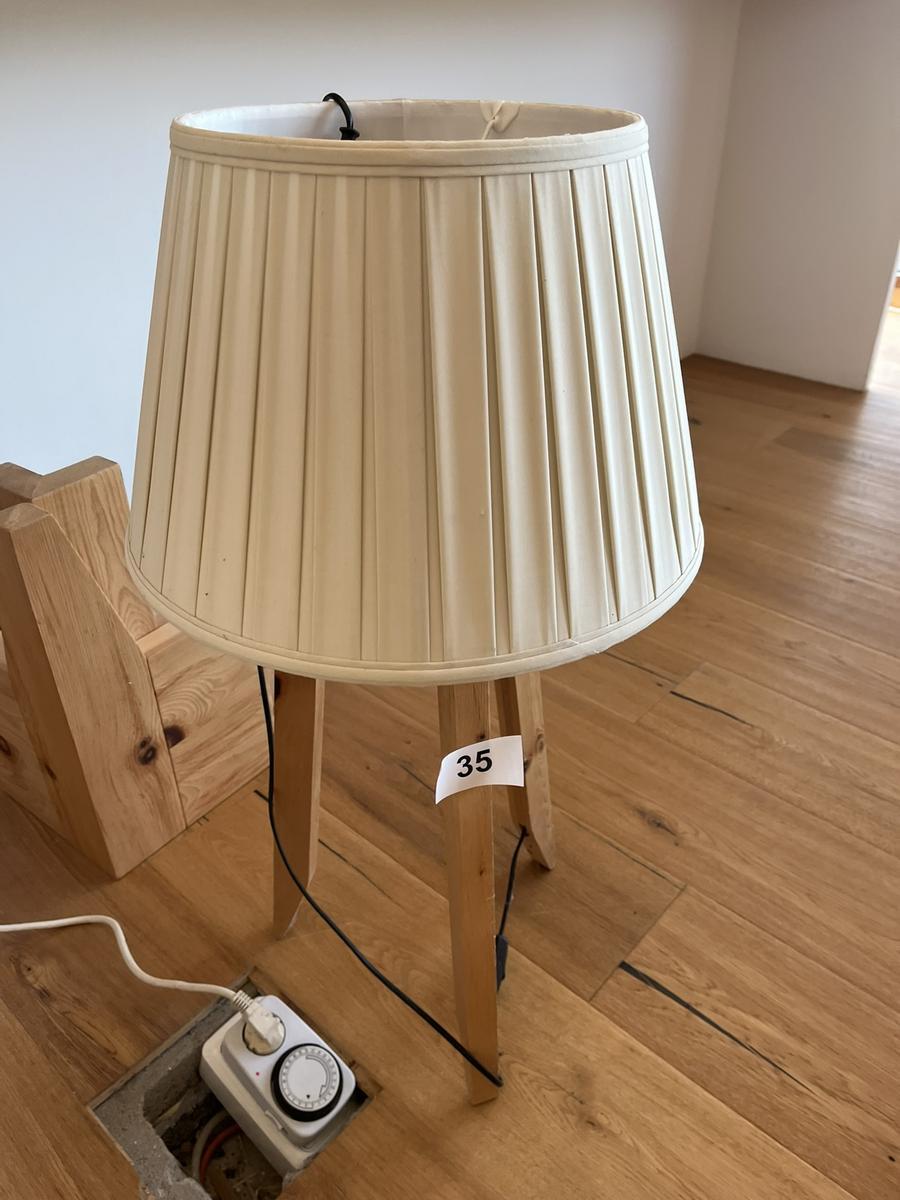 Stehlampe 75 cm - Durchmesser 40 cm?d=2025-08-11 16:54:00