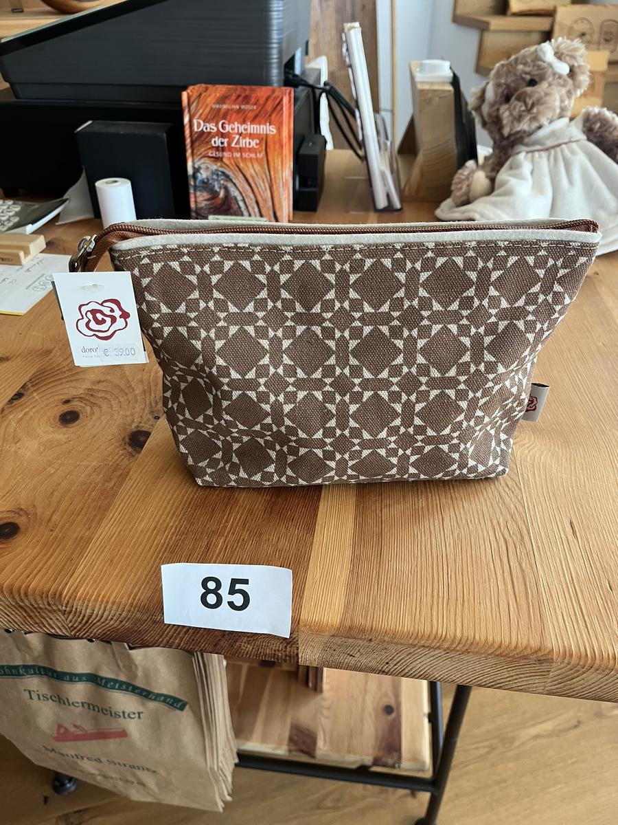 Handtasche?d=2025-08-11 15:19:43