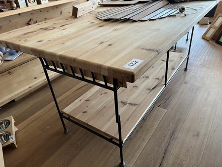 Holztisch ca. 200 x 100 cm mit einer Auszugslade und Zwischenboden Holztisch ca. 200 x 100 cm mit einer Auszugslade und Zwischenboden