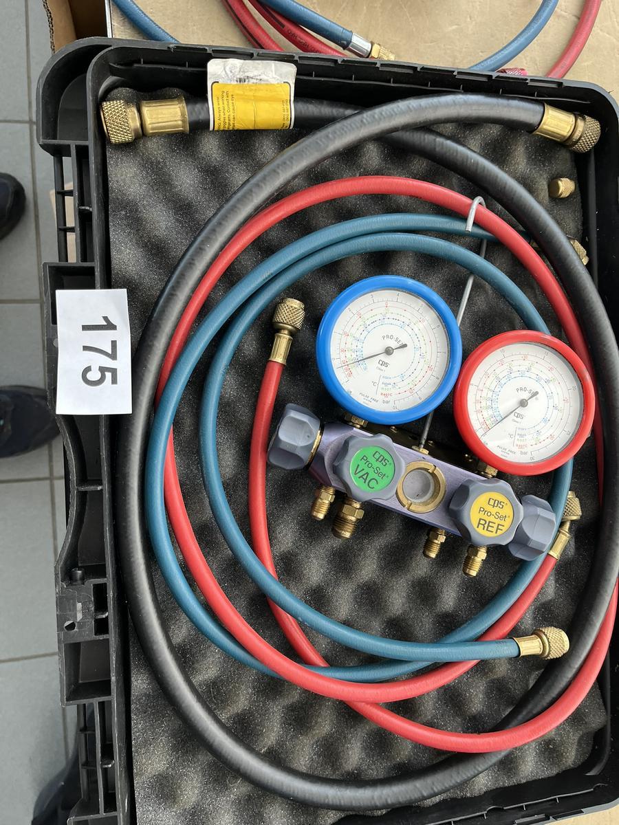 REFCO 2 Weg Monteurhilfe?d=2025-08-11 17:03:20