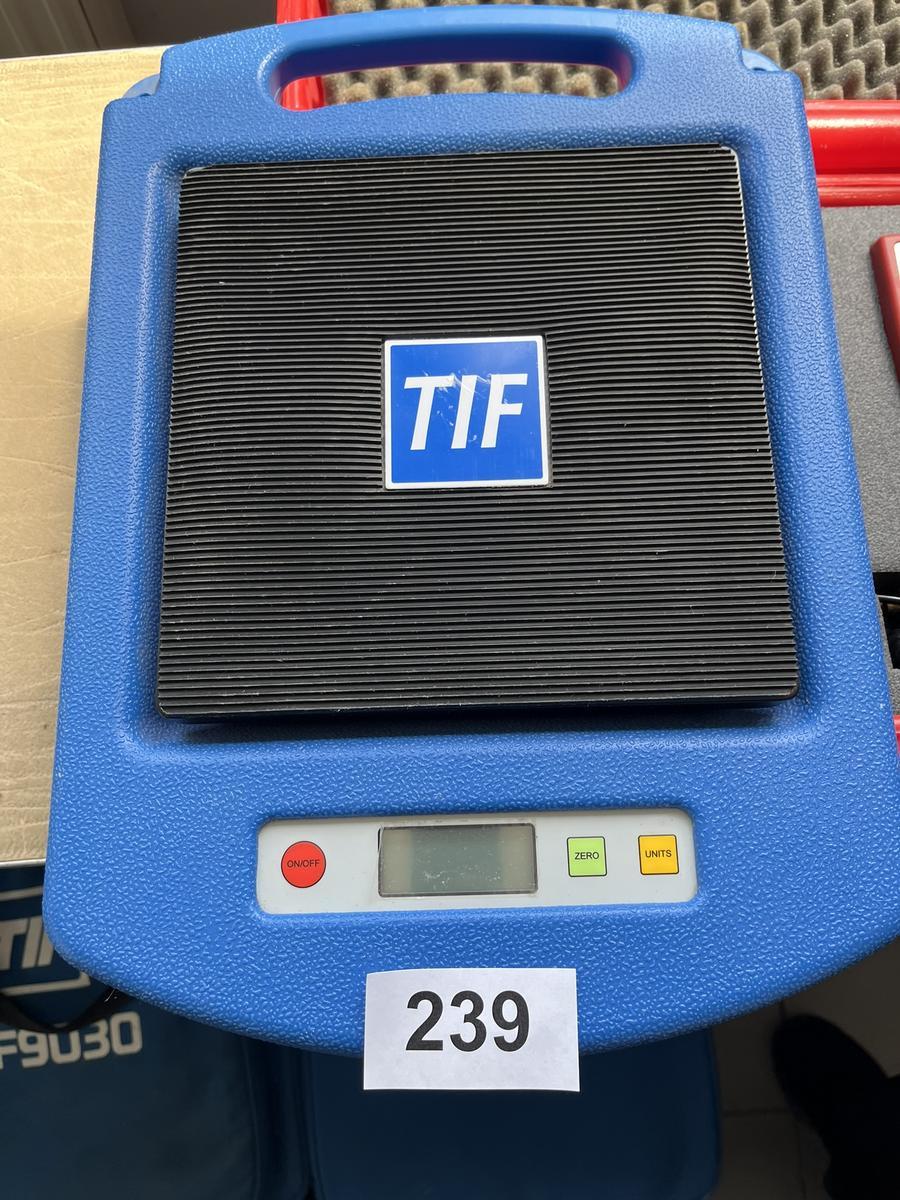 DIF 9030 Compact Refrigerant Scale?d=2025-08-11 20:25:03