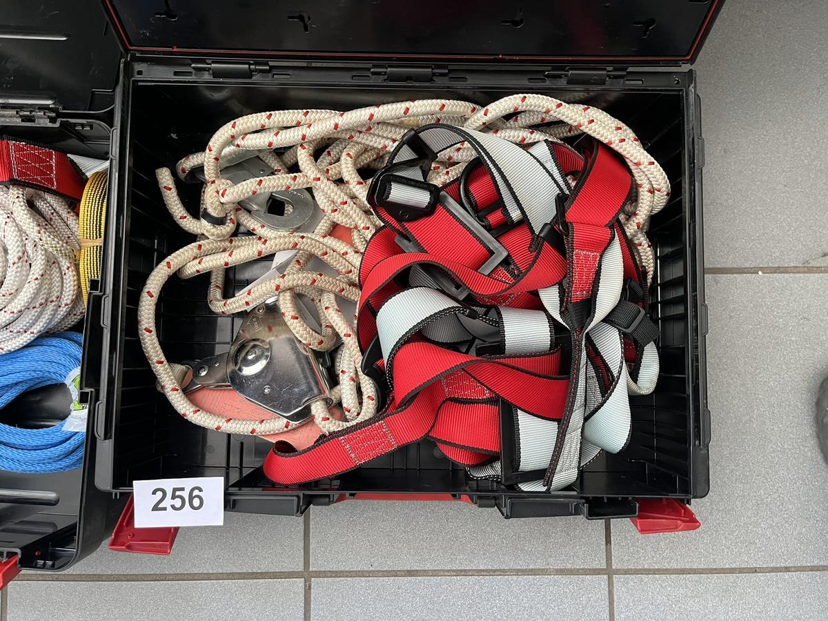 Würth Fallschutz-Profiset 2 im Koffer?d=2025-08-11 20:19:34