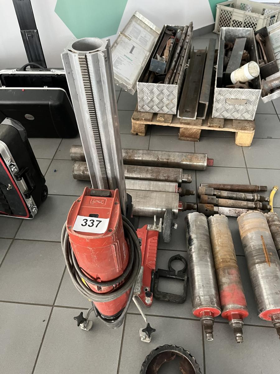 HILTI Kernbohrgeät DD160E mit 8 Stk. Bohrkronen und Schläuchen?d=2025-08-11 20:16:26