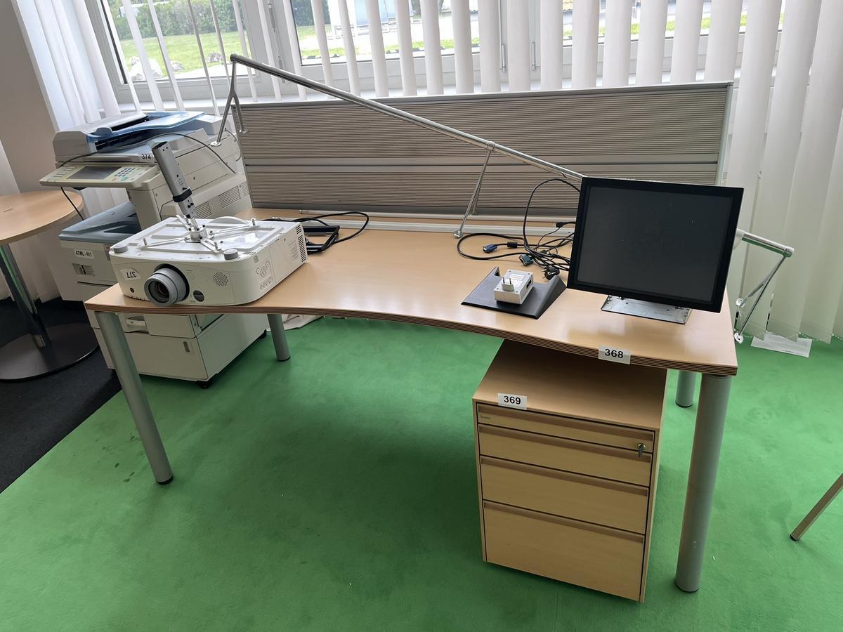 Bene Schreibtisch mit Rückwand 180 x 90 cm?d=2025-08-11 17:53:16