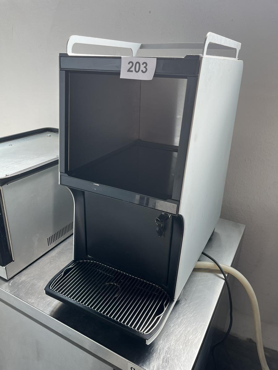 Milchkühler inkl. Tassenwärmer?d=2025-08-23 06:47:42