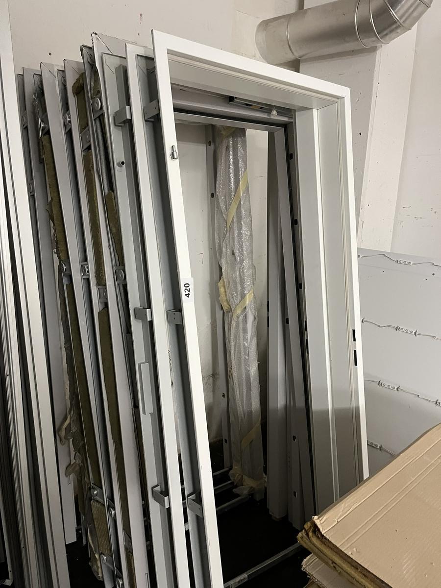 8 Stk. Türzargen?d=2025-08-24 09:46:23