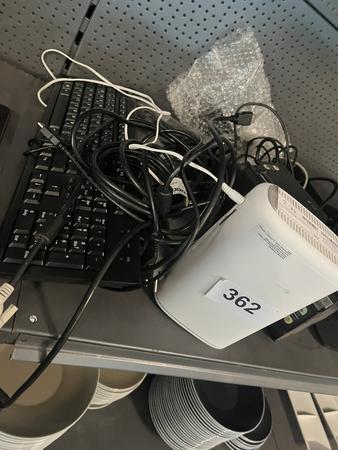 Modem ZTE Internet Flex Box + Tastatur, Kabel und Lautsprecher Modem ZTE Internet Flex Box + Tastatur, Kabel und Lautsprecher