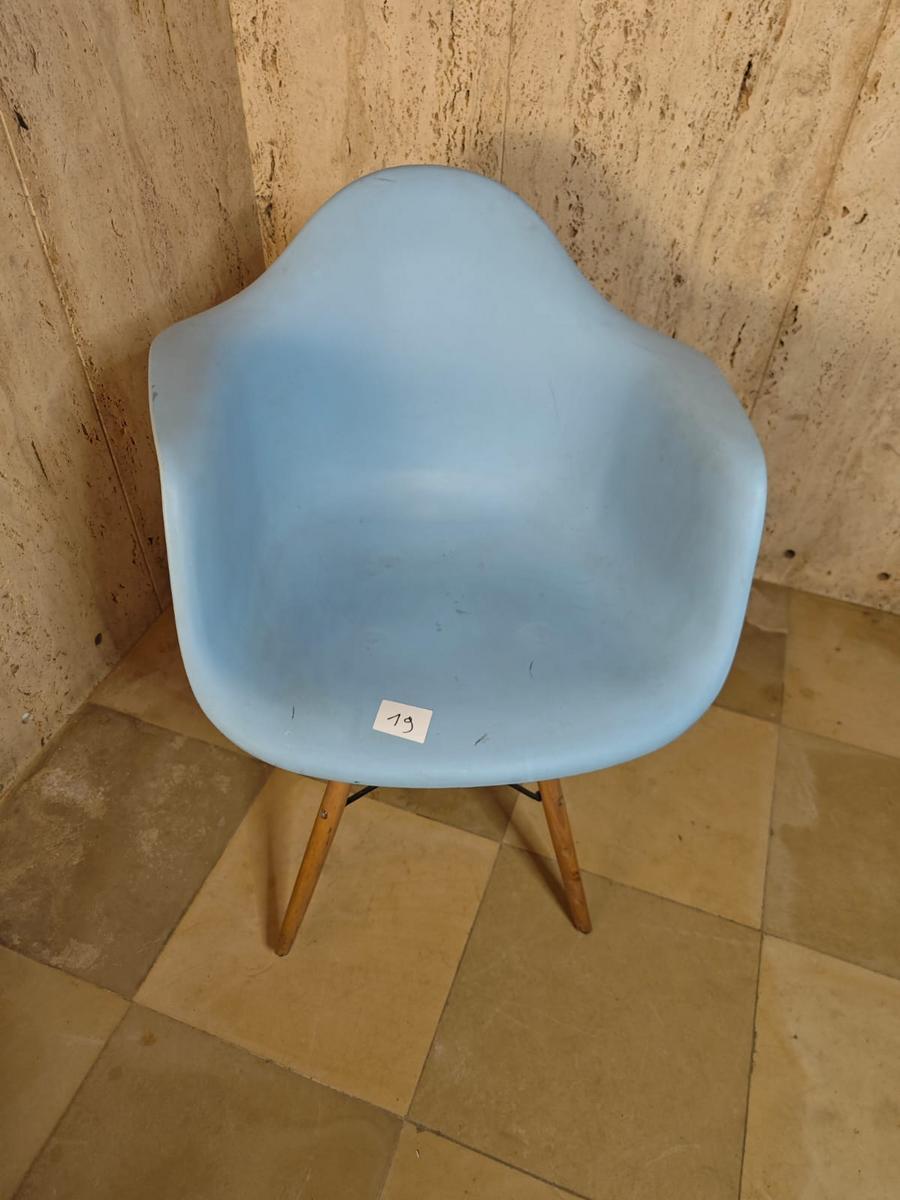 Schalenstuhl, hellblau,  Eames Replica