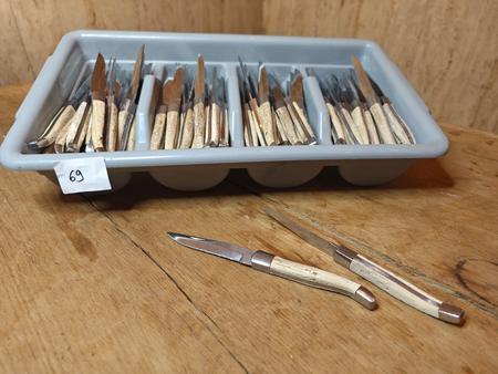 Steakmesser inkl. Besteckbehälter, Comas, 82 Stück Steakmesser inkl. Besteckbehälter, Comas, 82 Stück