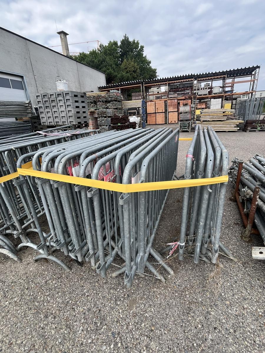23 Stk. Absperrgitter Ekro verzinkt?d=2025-09-07 02:45:44