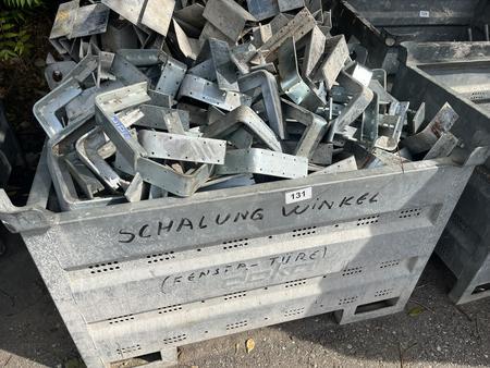 410 Stck = DOKA Box mit Schalungswinkeln-, MBT 20 x 14 fr Tre und Fenster