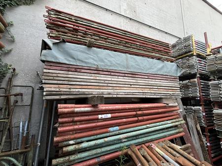 ca.100 m2 Gerstteile:17 Stk. Gerstplatten, ca. 27 Stk. Gerstrahmen + Gelnder