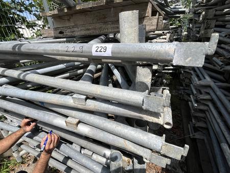 37 Stk. Schutzgerstkonsolen verzinkt fr Klappbhnen EKRO