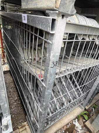 35 Stk. Ringer Dreibeine verzinkt inkl. Ringer Gitterbox