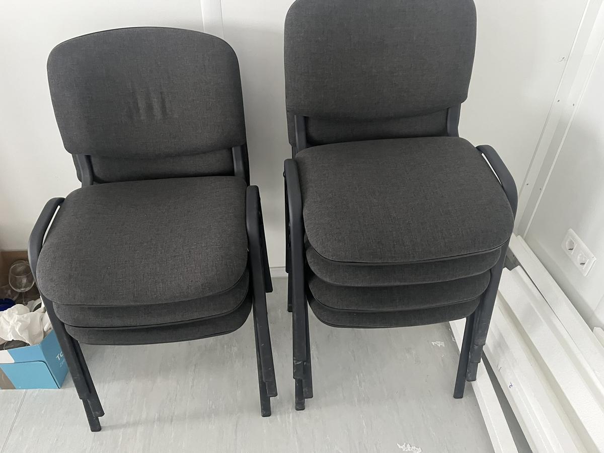 16 Stück Stapelstühle