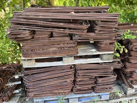 2 Paletten Baubgeln ca. 70 x 20 cm - 8/10 mm