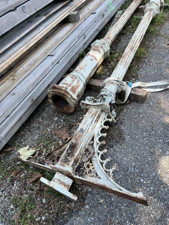 2 Stk.antike Laternen Gueisen ca. 390 cm