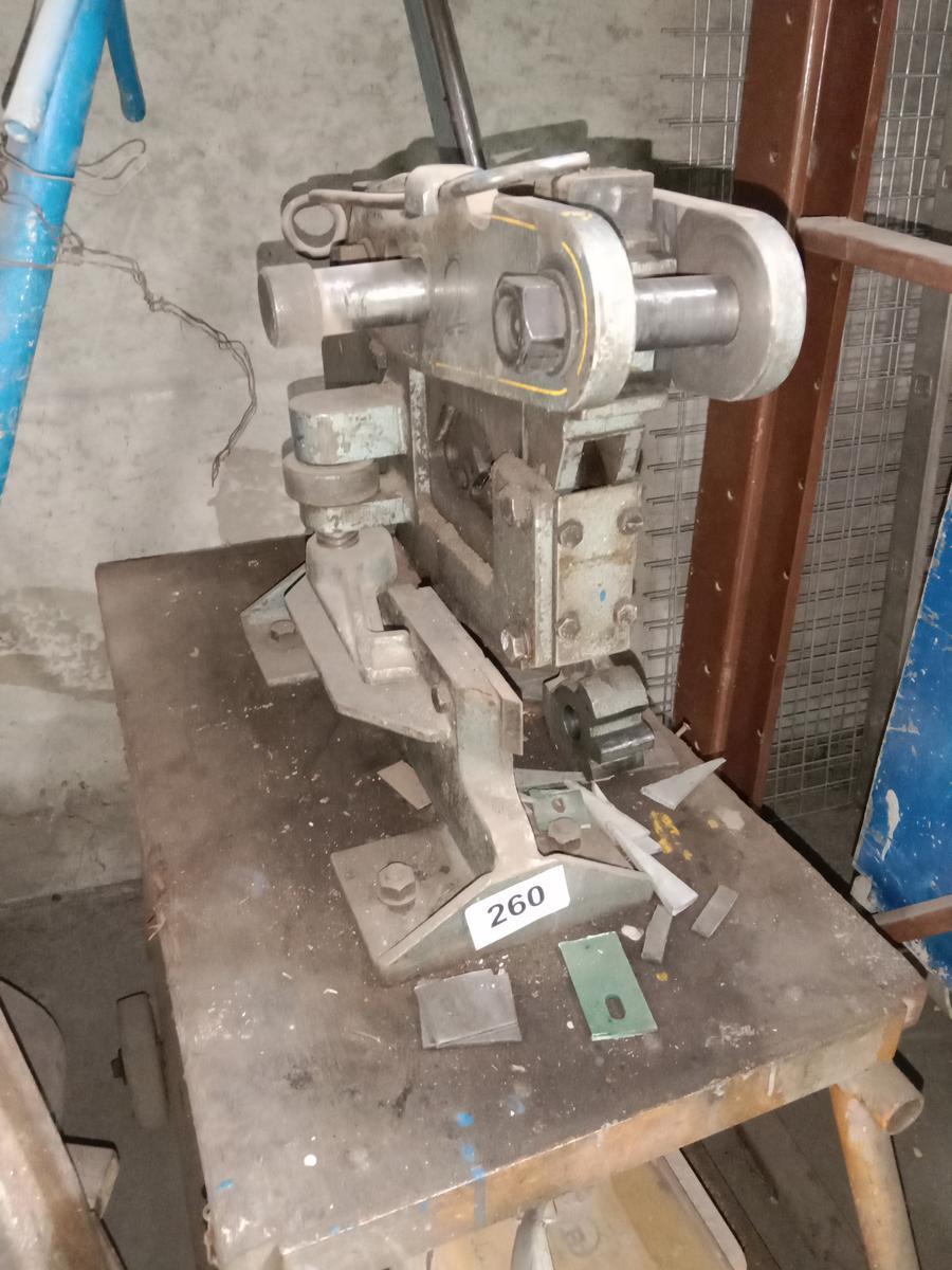 Schlagschere mechanisch