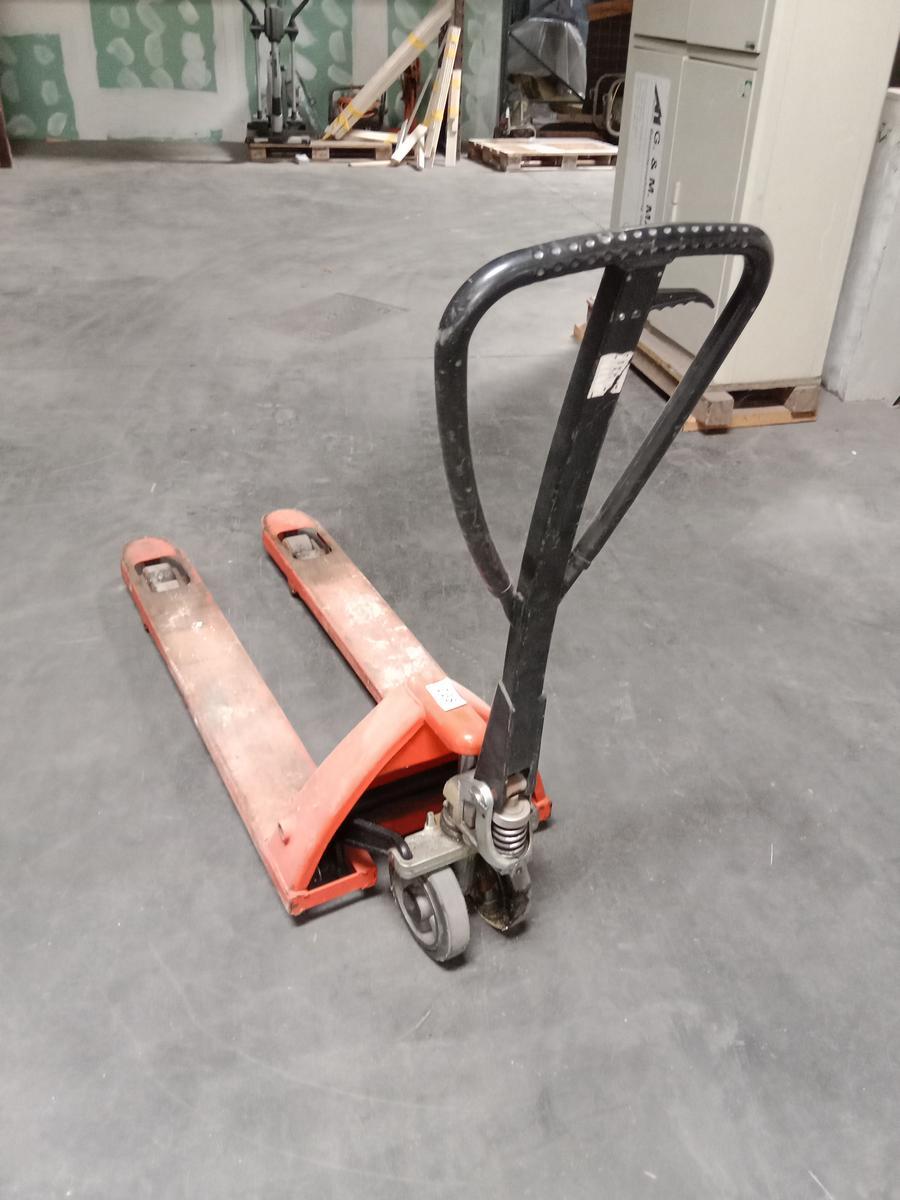 Palettenhubwagen?d=2025-09-06 18:25:01