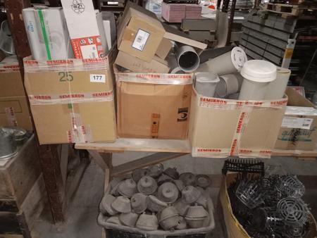 Regalinhalt mit Lüftungsmaterial Regalinhalt mit Lüftungsmaterial