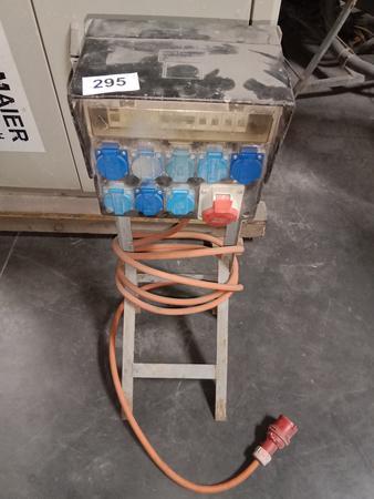 GIFAS Baustromverteiler in Kunststoff mit 8/230V,1x16A,Sicherungsautomat